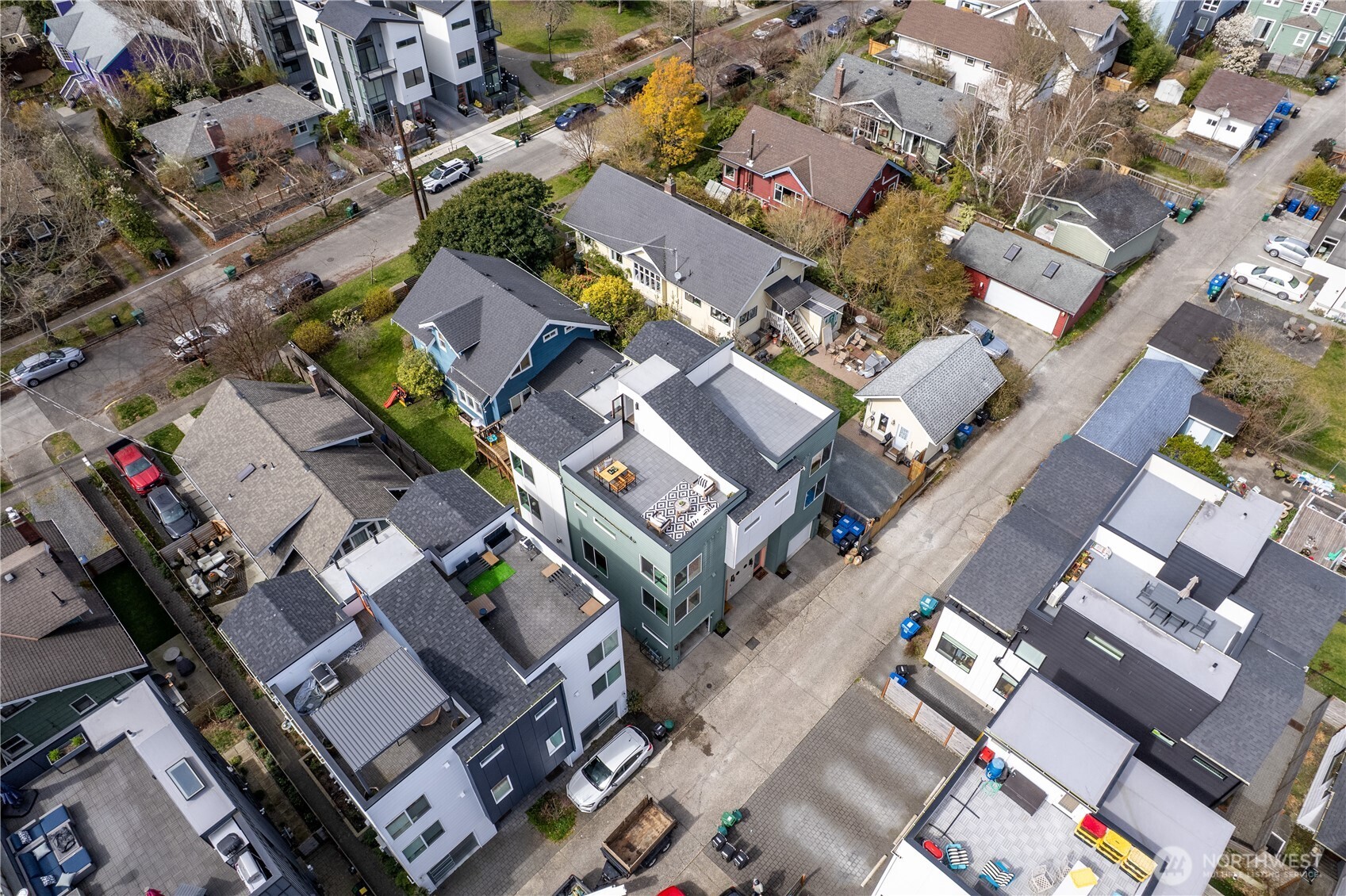 8324 14th Avenue NW, Seattle, WA 98117-4232