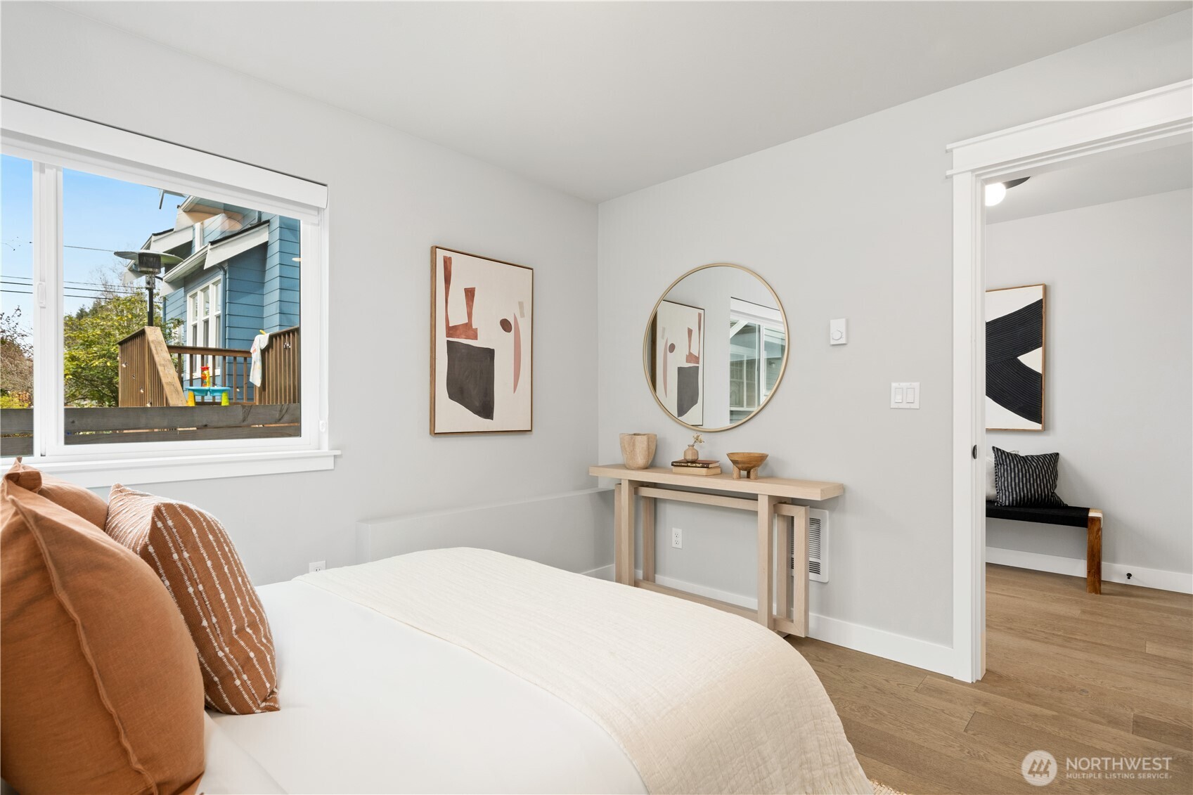 8324 14th Avenue NW, Seattle, WA 98117-4232