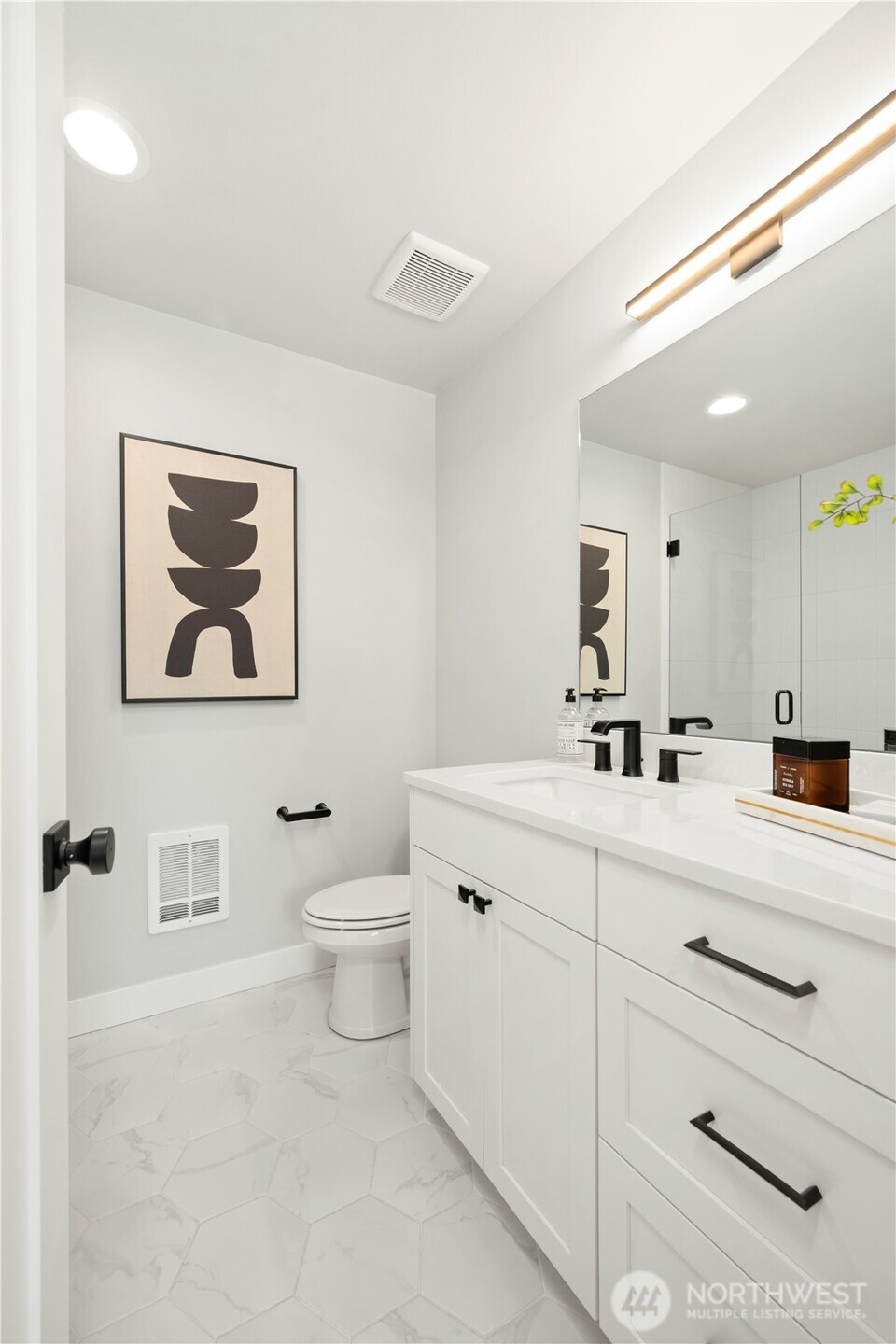 8324 14th Avenue NW, Seattle, WA 98117-4232