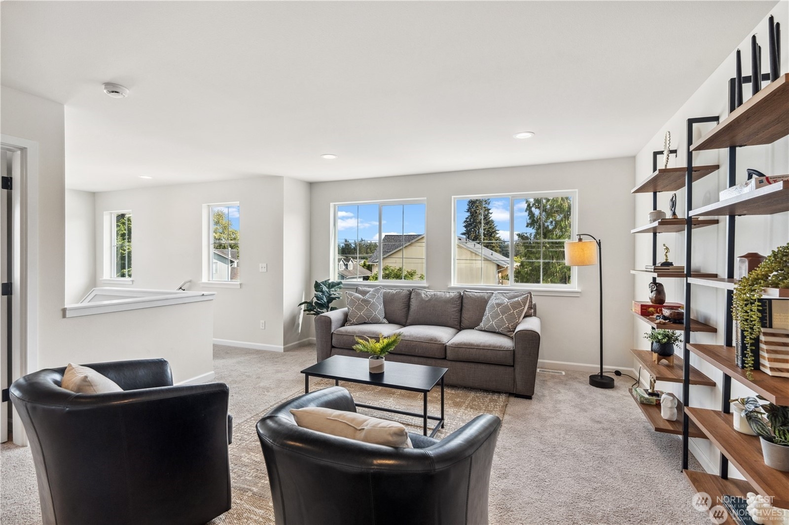 1422 60th Avenue NE, Tacoma, WA 98422