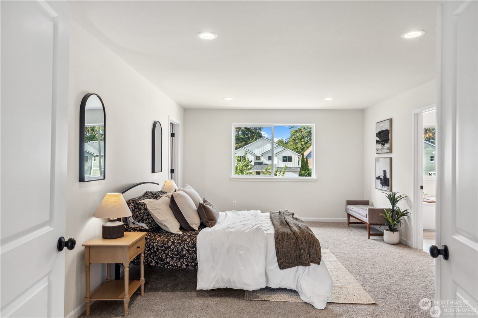 1422 60th Avenue NE, Tacoma, WA 98422