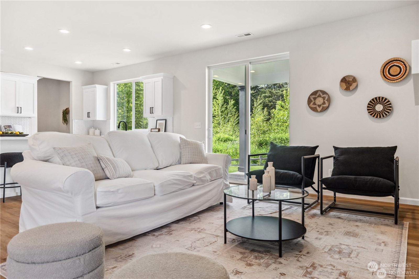 1422 60th Avenue NE, Tacoma, WA 98422