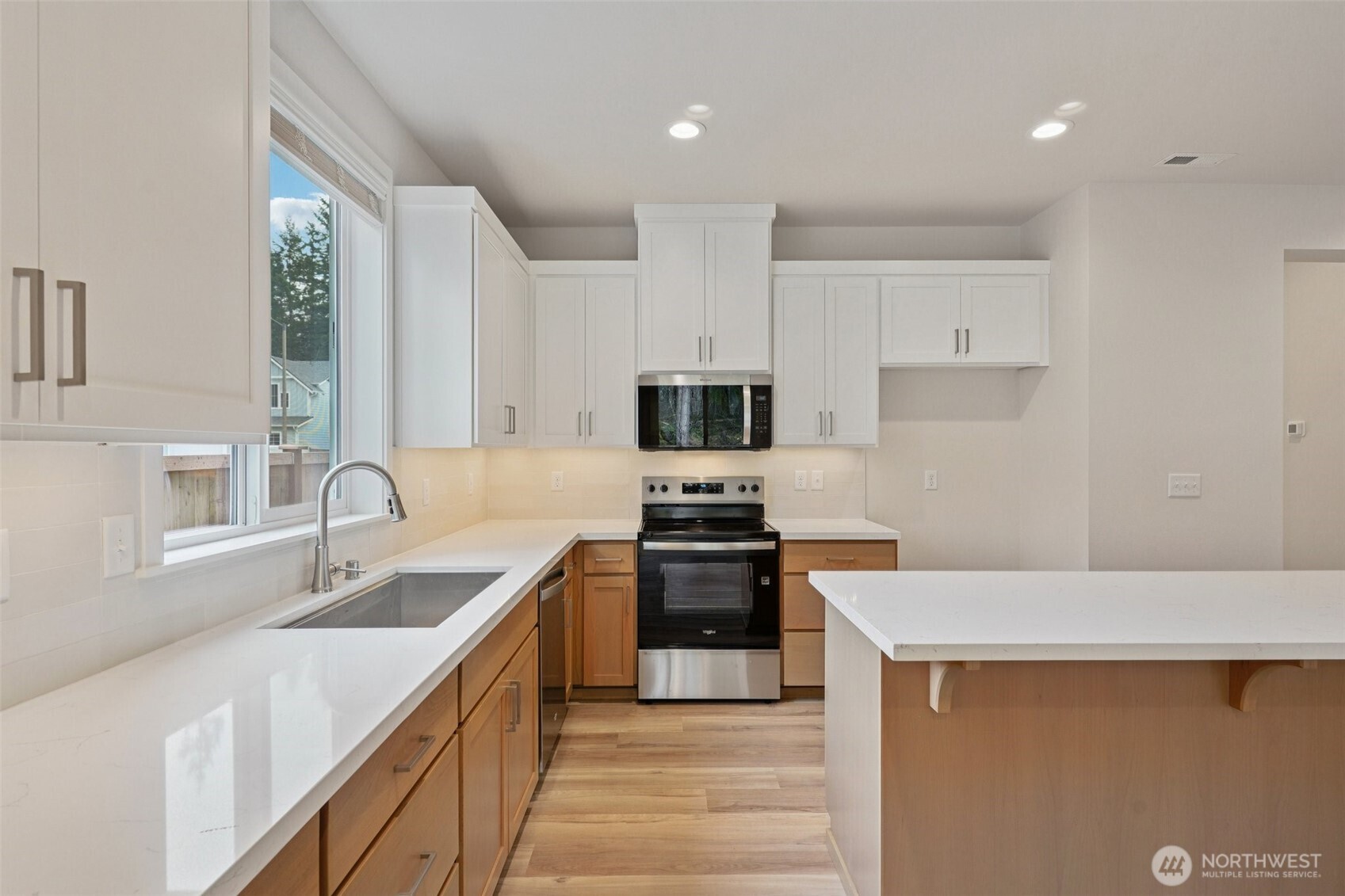 1303 60th Avenue NE, Tacoma, WA 98422