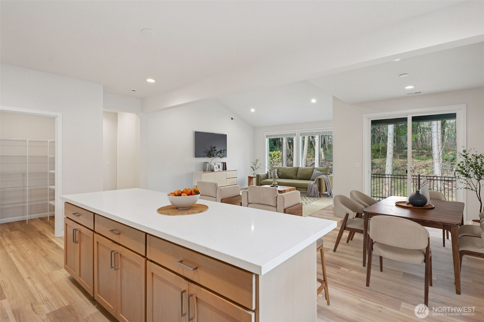 1303 60th Avenue NE, Tacoma, WA 98422