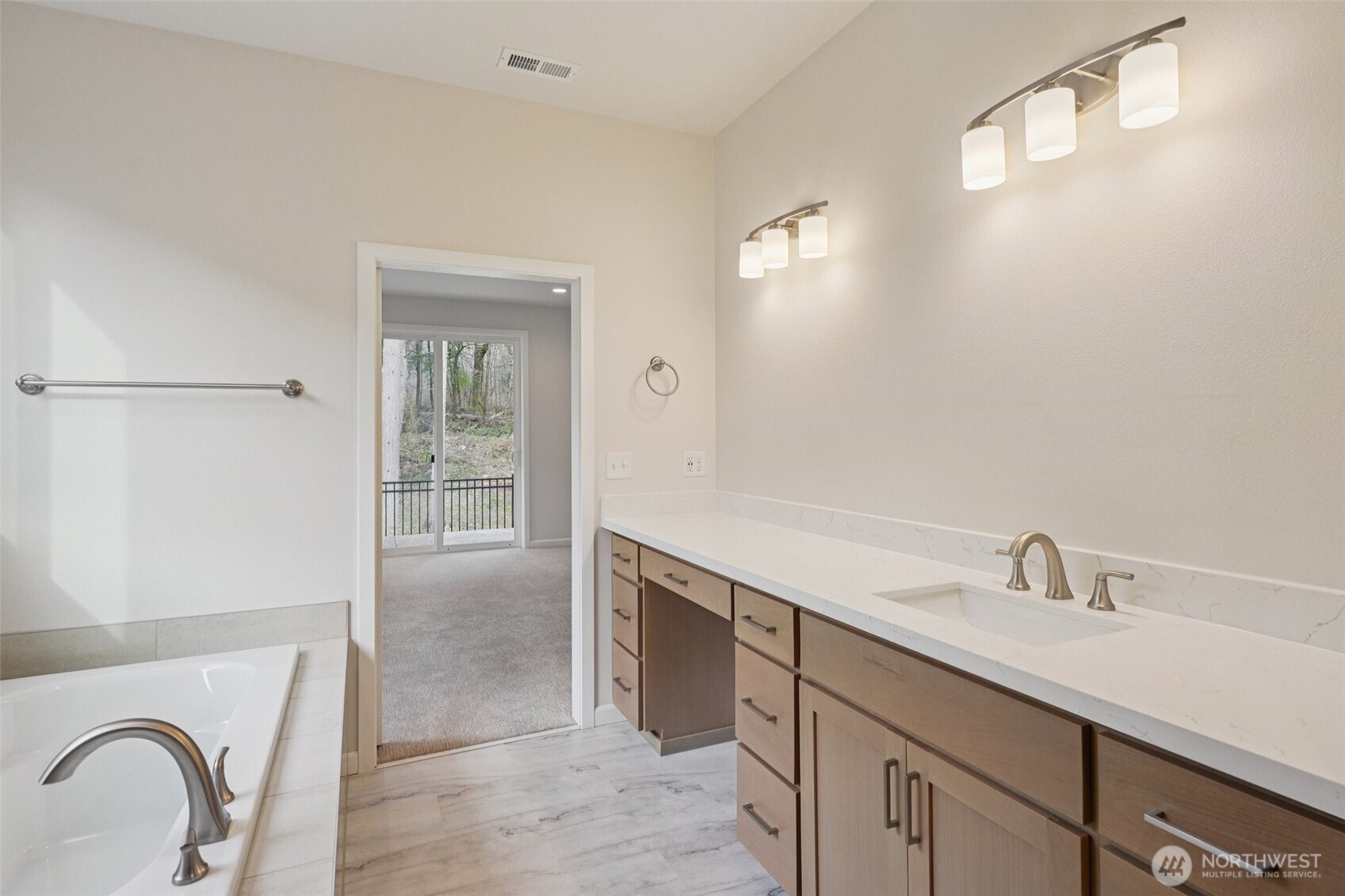 7531 107th Street Ct E, Puyallup, WA 98373