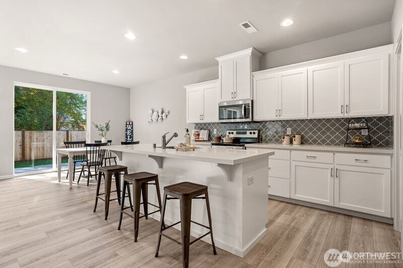 7424 107 Street Ct E, Puyallup, WA 98373