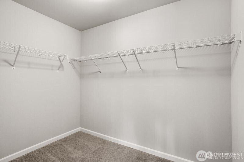 7424 107 Street Ct E, Puyallup, WA 98373