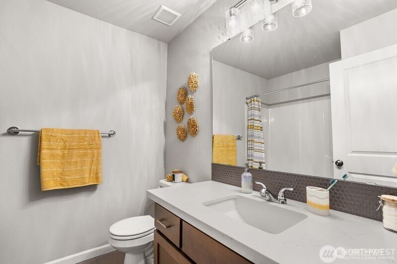 7424 107 Street Ct E, Puyallup, WA 98373