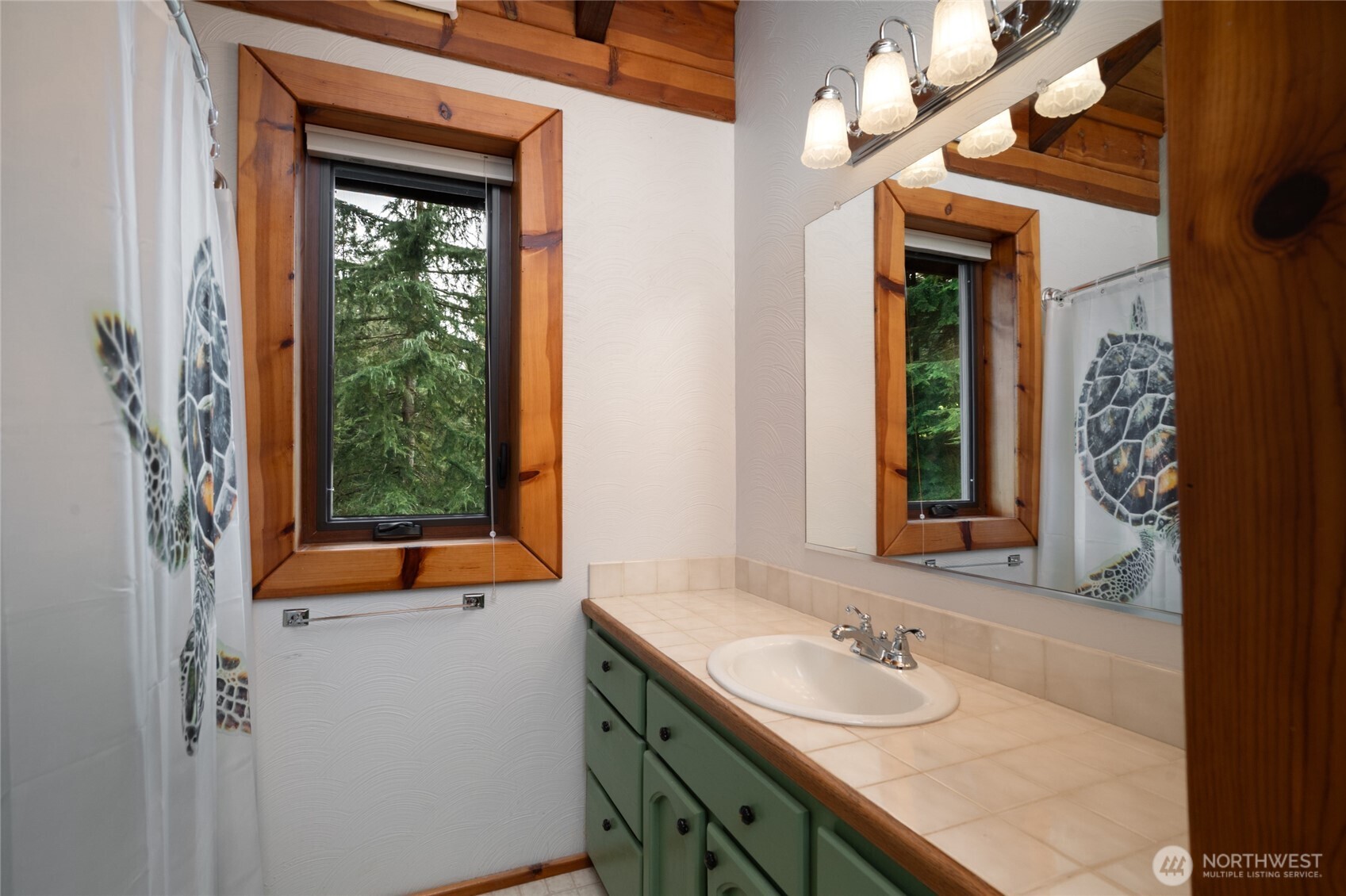 414 Little Acres Drive , Oak Harbor, WA 98277