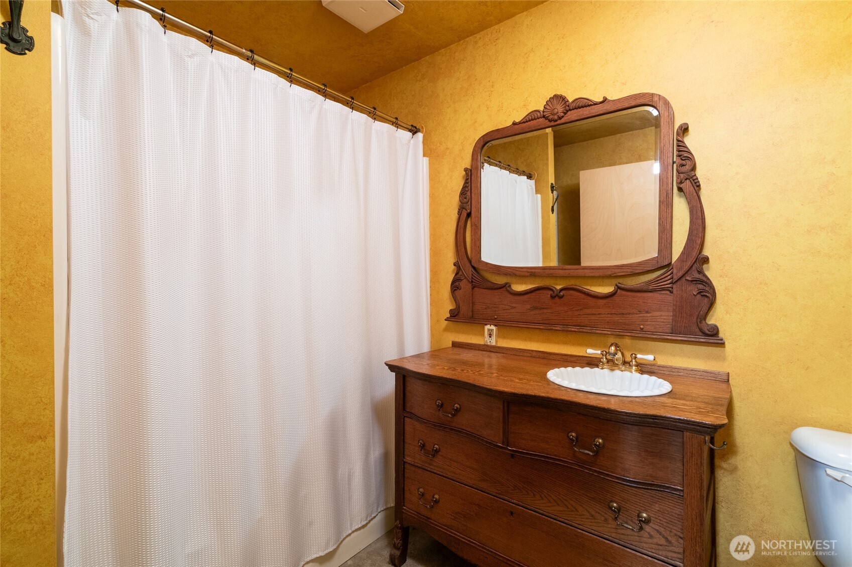 414 Little Acres Drive , Oak Harbor, WA 98277