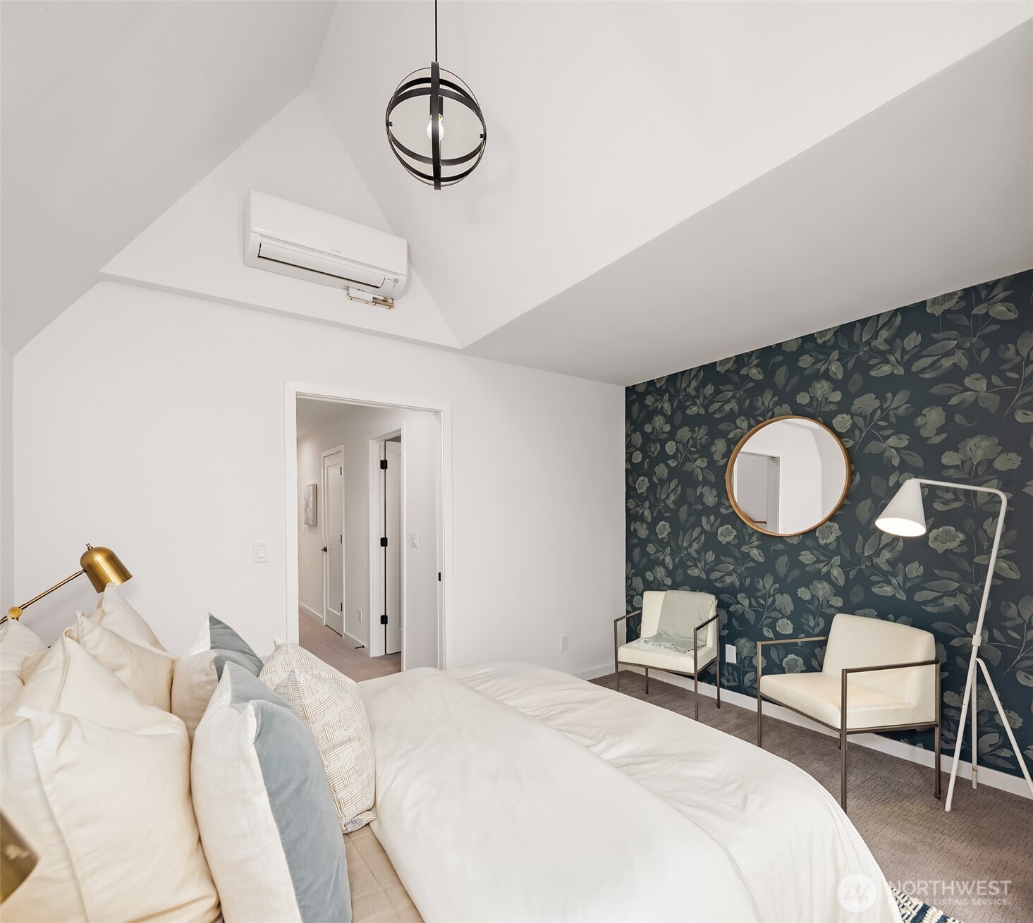 6037 42nd Avenue SW #B, Seattle, WA 98136