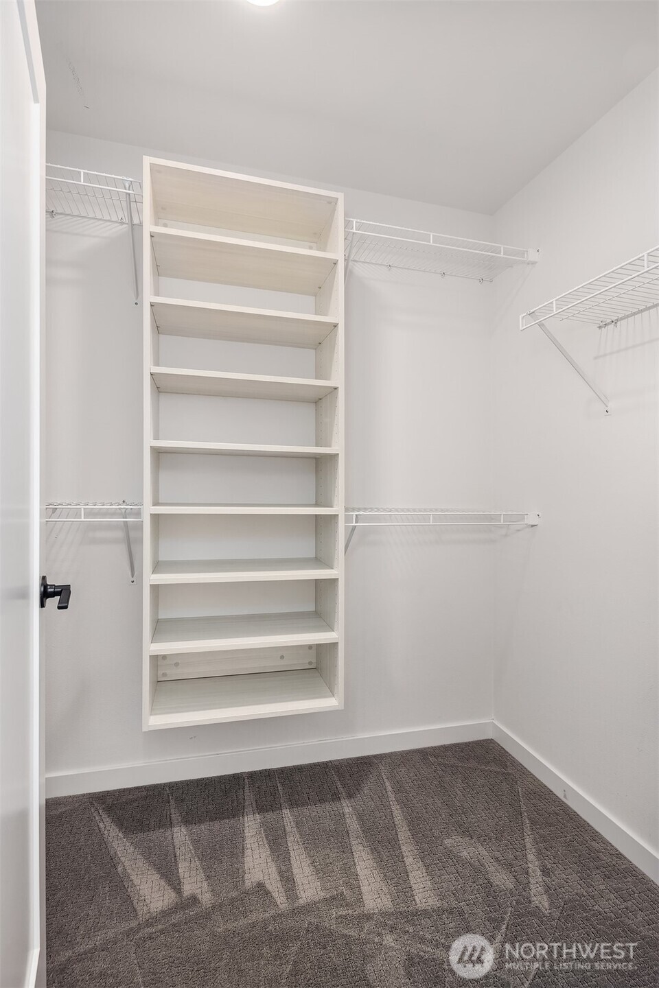 6037 42nd Avenue SW #B, Seattle, WA 98136