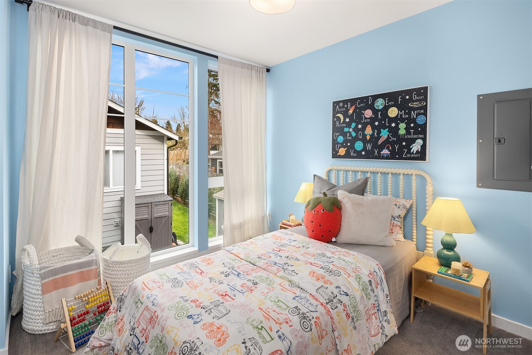 6037 42nd Avenue SW #B, Seattle, WA 98136