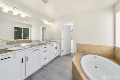 4125 S 220th Place #26, Kent, WA 98032 - Photo 29