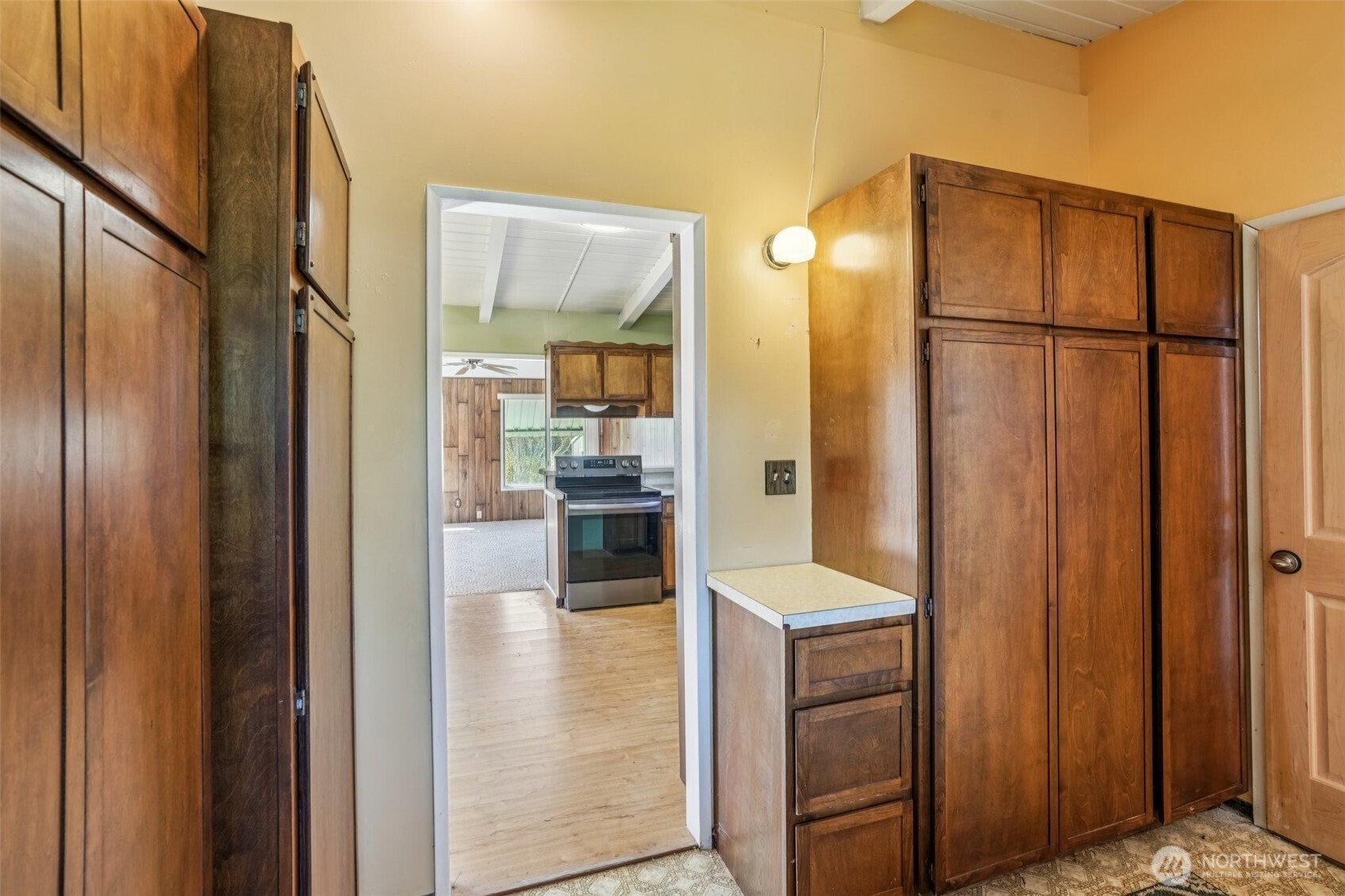 4105 Pleasant Hill Road , Kelso, WA 98626