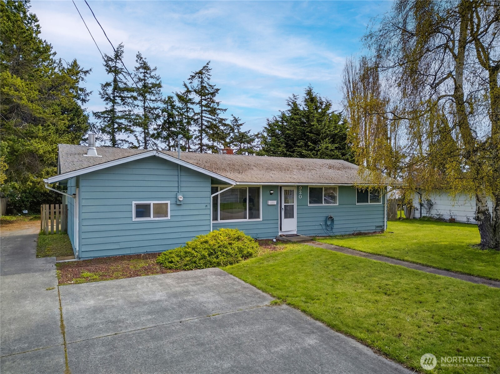920 SW Bowmer St , Oak Harbor, WA 98277