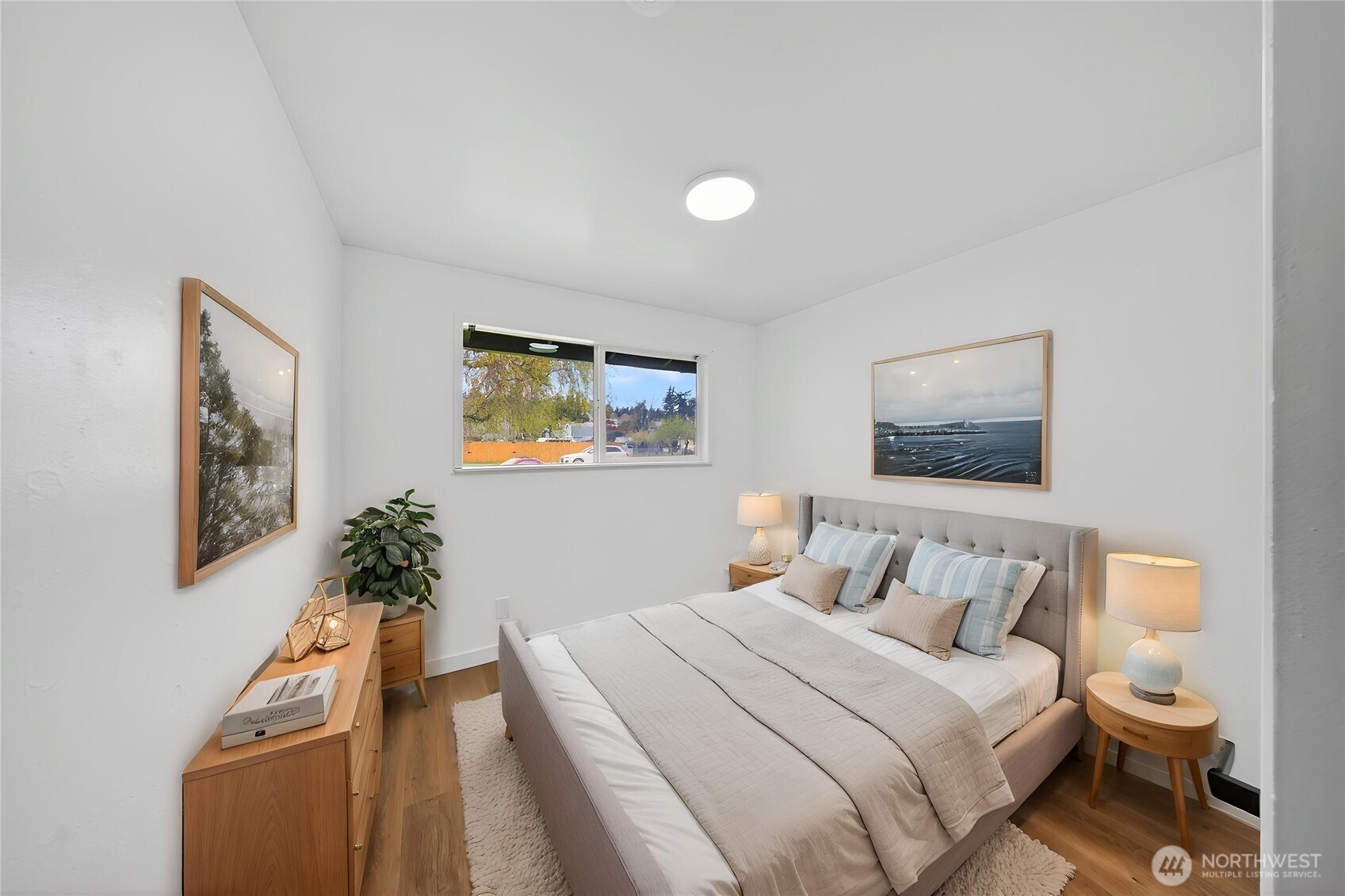 920 SW Bowmer St , Oak Harbor, WA 98277