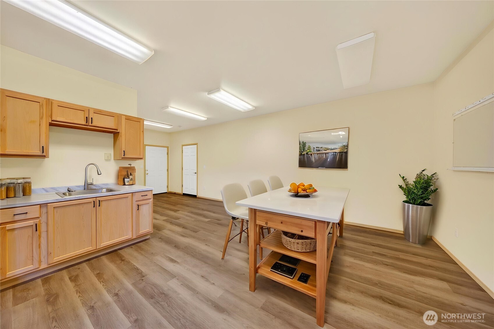 920 SW Bowmer St , Oak Harbor, WA 98277