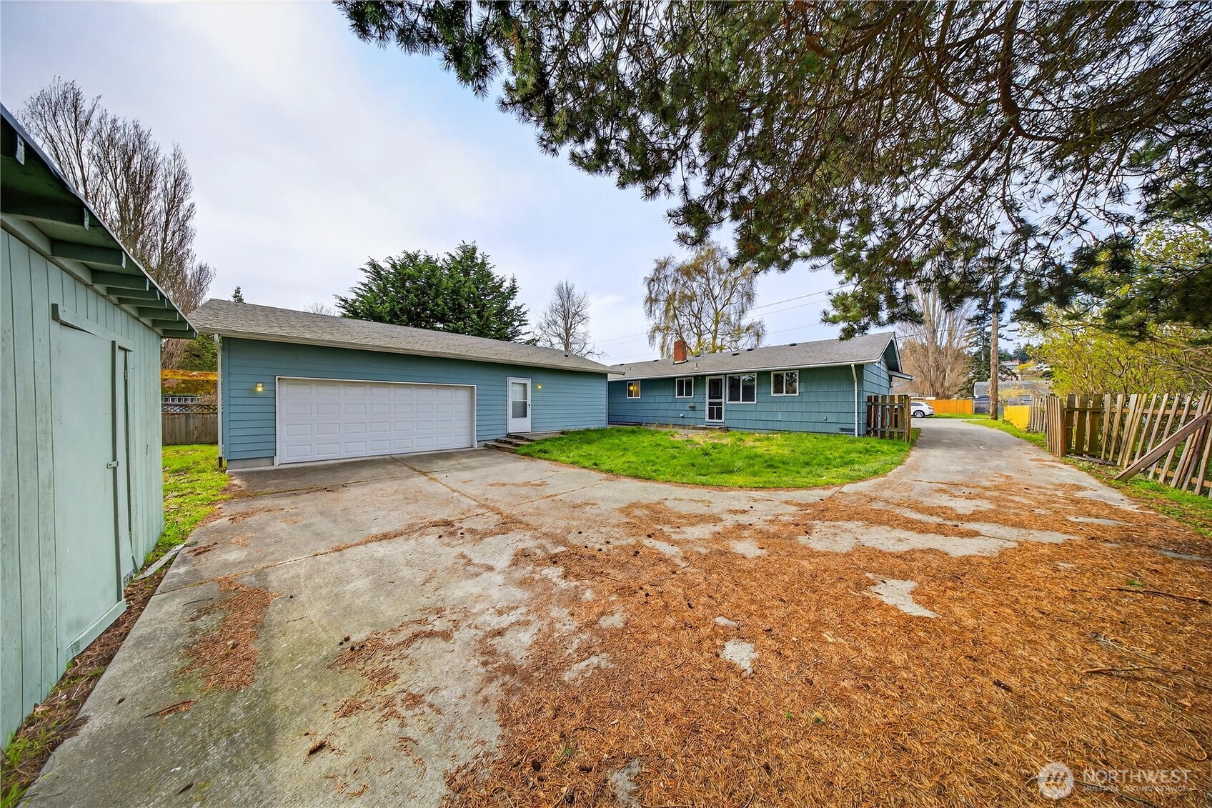 920 SW Bowmer St , Oak Harbor, WA 98277
