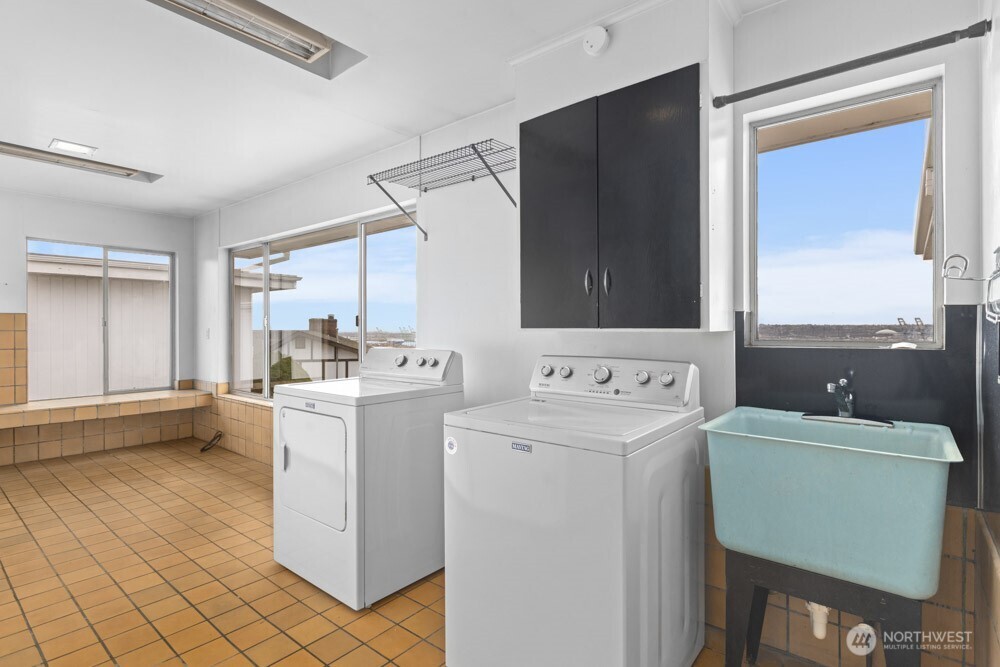 1242 /1244 Browns Point Boulevard , Tacoma, WA 98422