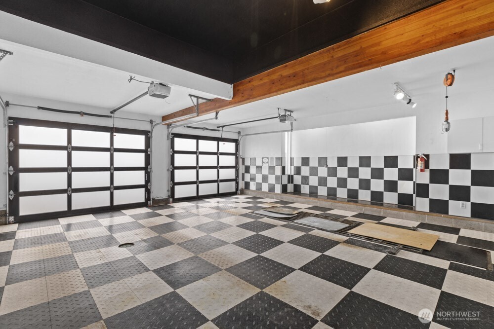 1242 /1244 Browns Point Boulevard , Tacoma, WA 98422