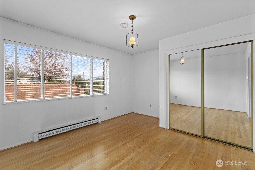 1242 /1244 Browns Point Boulevard , Tacoma, WA 98422