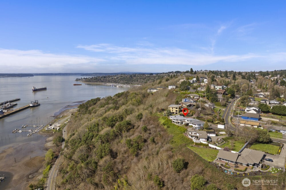 1242 /1244 Browns Point Boulevard , Tacoma, WA 98422