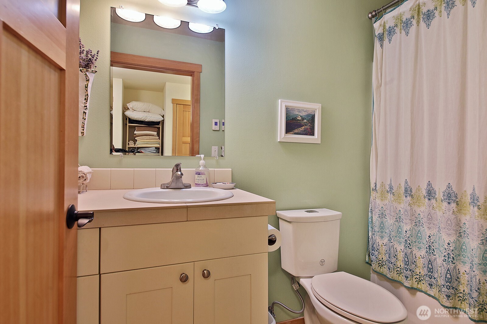 1043 Village Loop , Langley, WA 98260