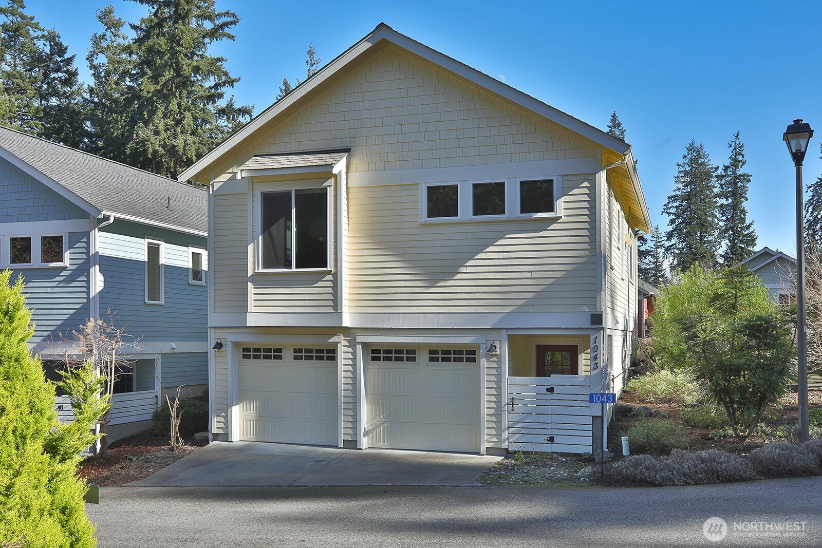 1043 Village Loop , Langley, WA 98260