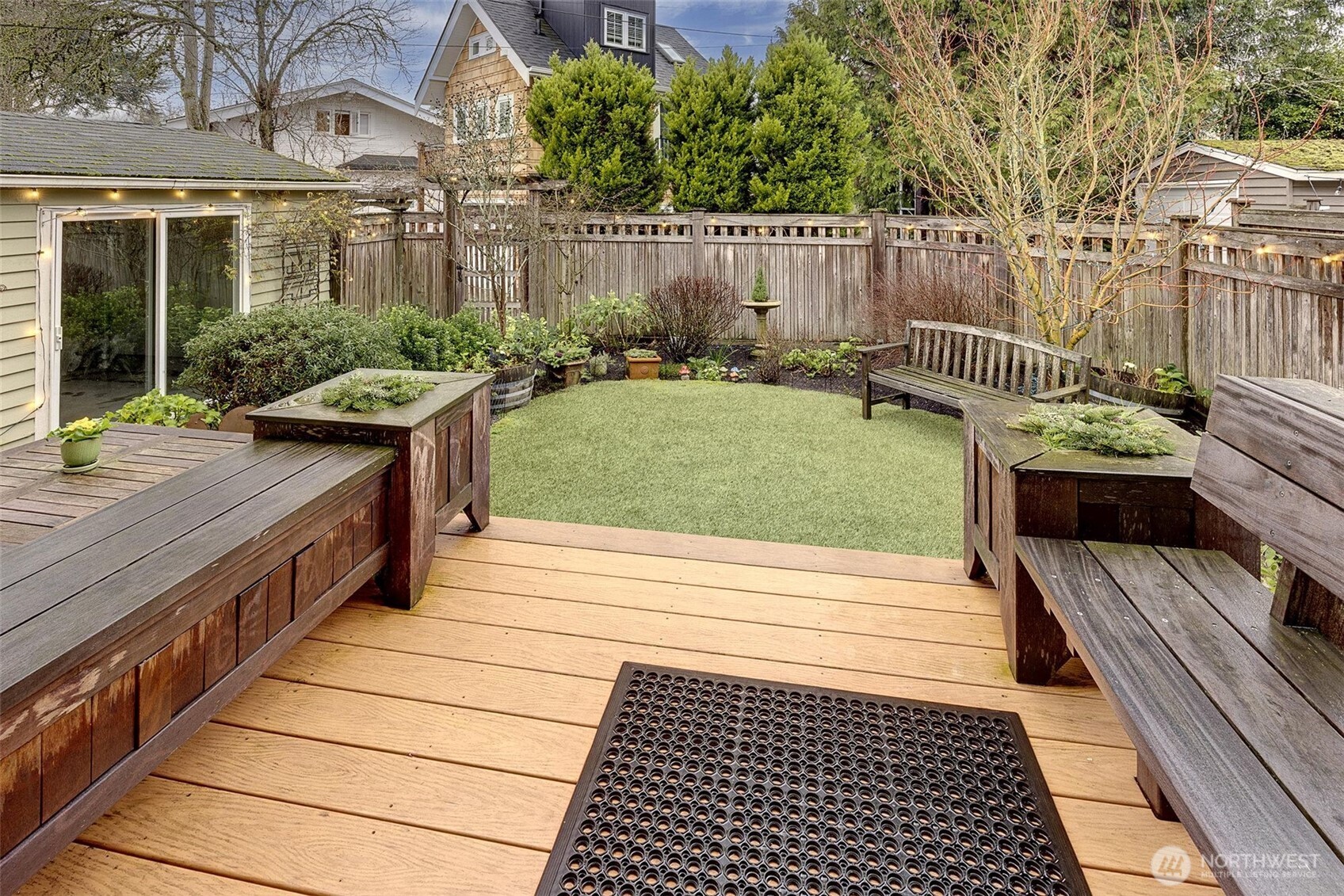 2221 22nd Avenue E, Seattle, WA 98112