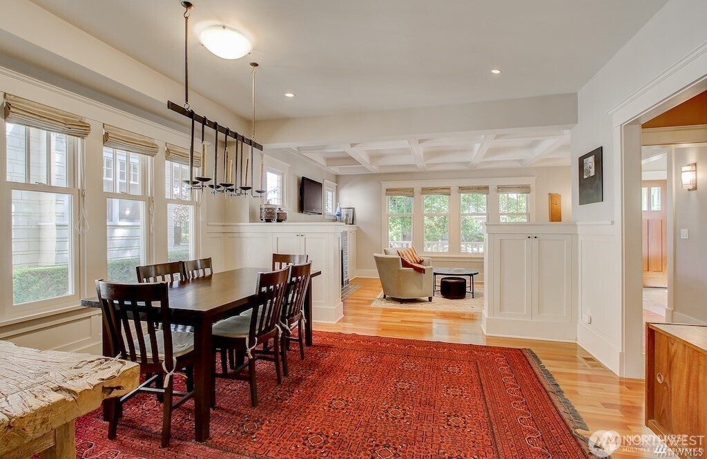 2221 22nd Avenue E, Seattle, WA 98112