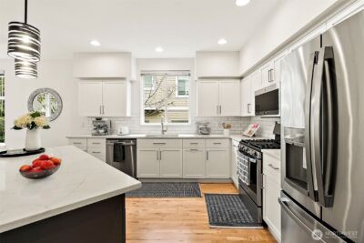 6731 161st Avenue SE #B, Bellevue, WA 98006 - Photo 12