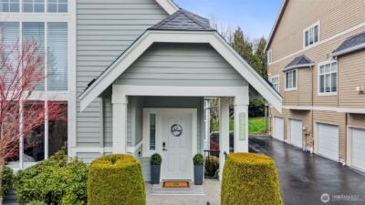 6731 161st Avenue SE #B, Bellevue, WA 98006 - Photo 2