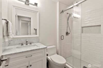 6731 161st Avenue SE #B, Bellevue, WA 98006 - Photo 32