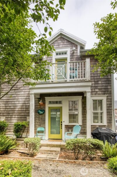 38 W Myrtle Lane , Pacific Beach, WA 98571