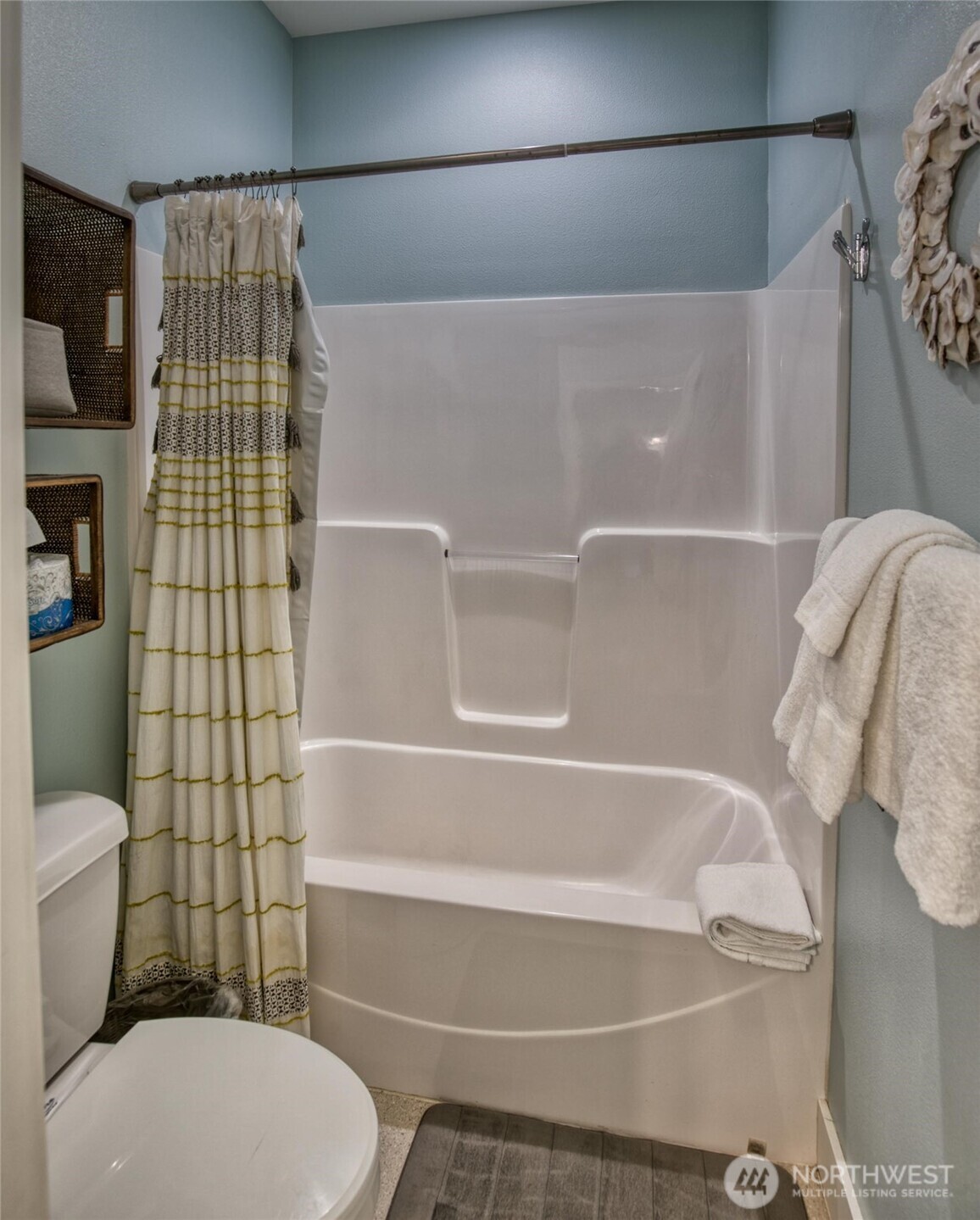 38 W Myrtle Lane , Pacific Beach, WA 98571