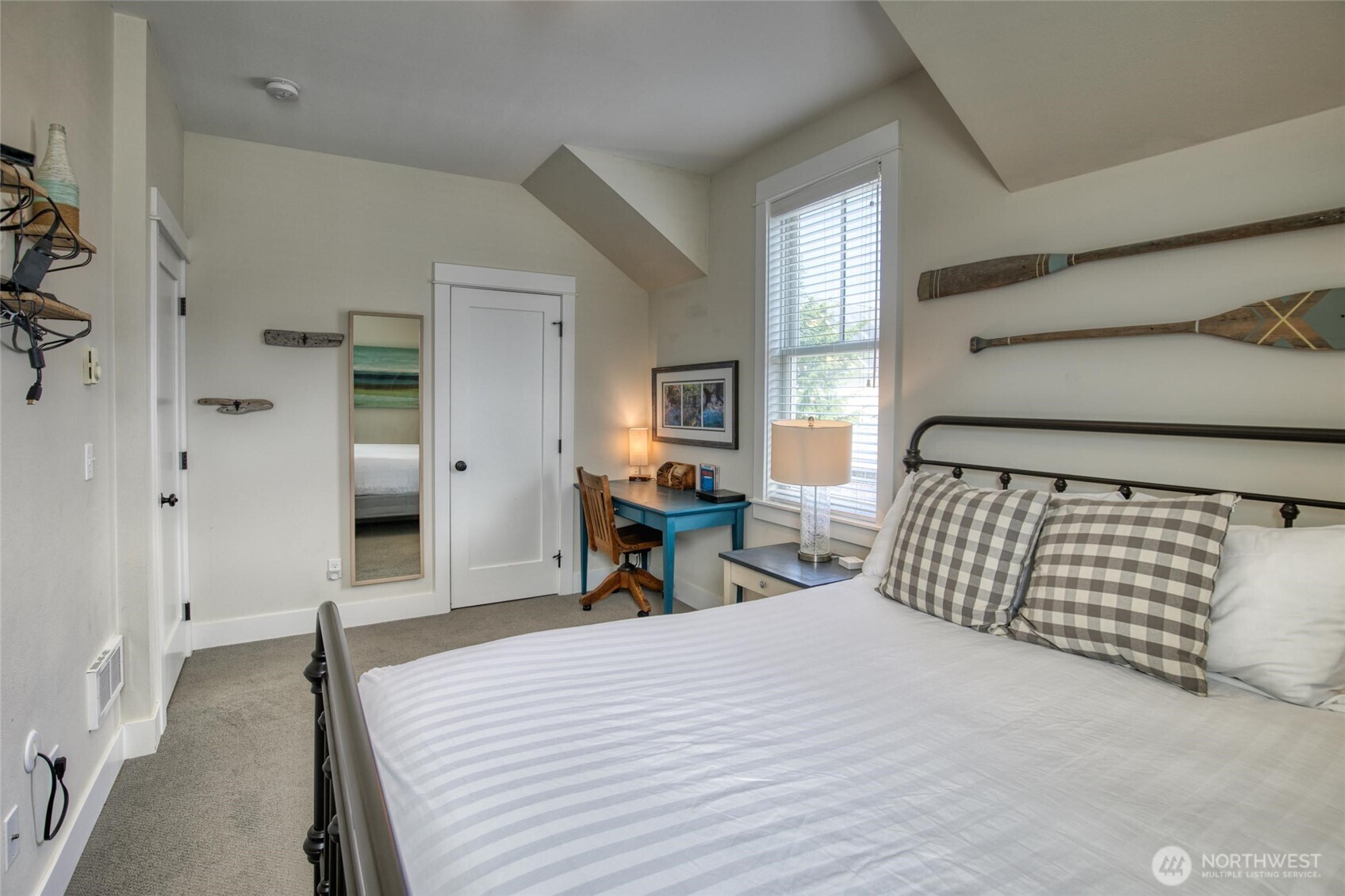 38 W Myrtle Lane , Pacific Beach, WA 98571