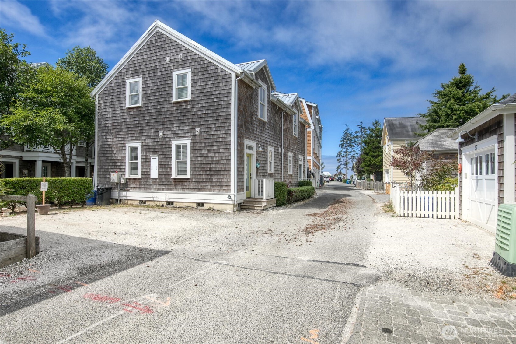 38 W Myrtle Lane , Pacific Beach, WA 98571