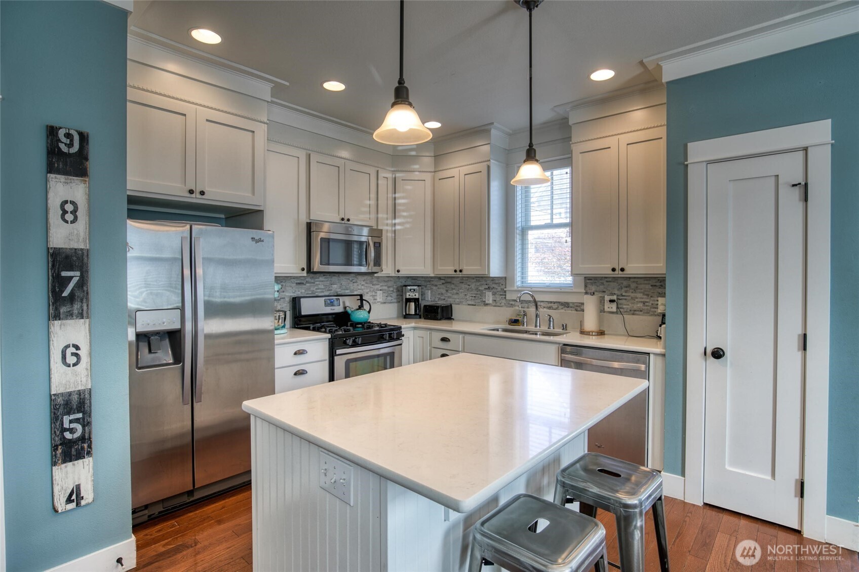 38 W Myrtle Lane , Pacific Beach, WA 98571