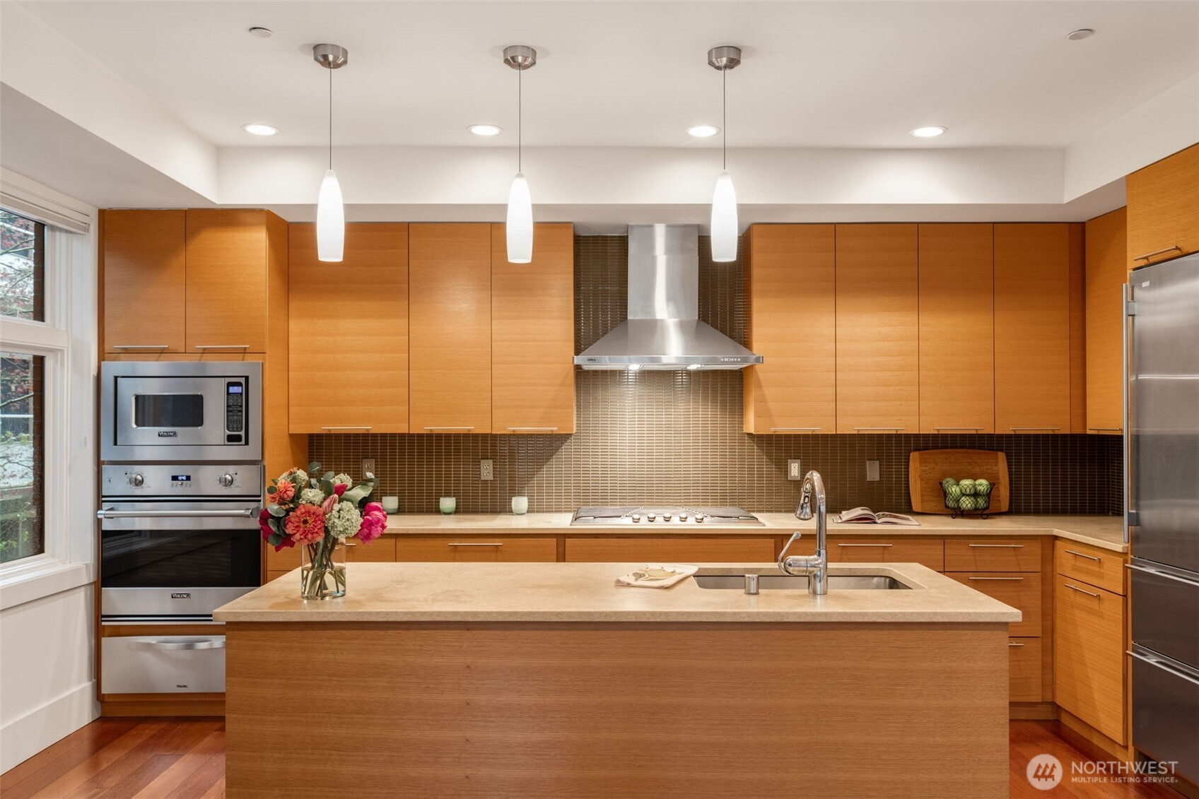 1 Ward Street #C, Seattle, WA 98109