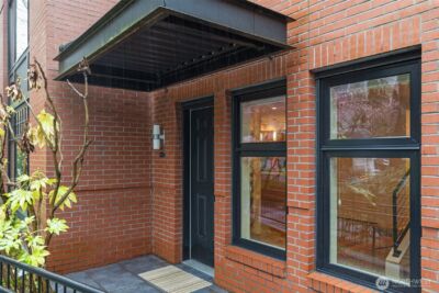 1 Ward Street #C, Seattle, WA 98109 - Photo 2