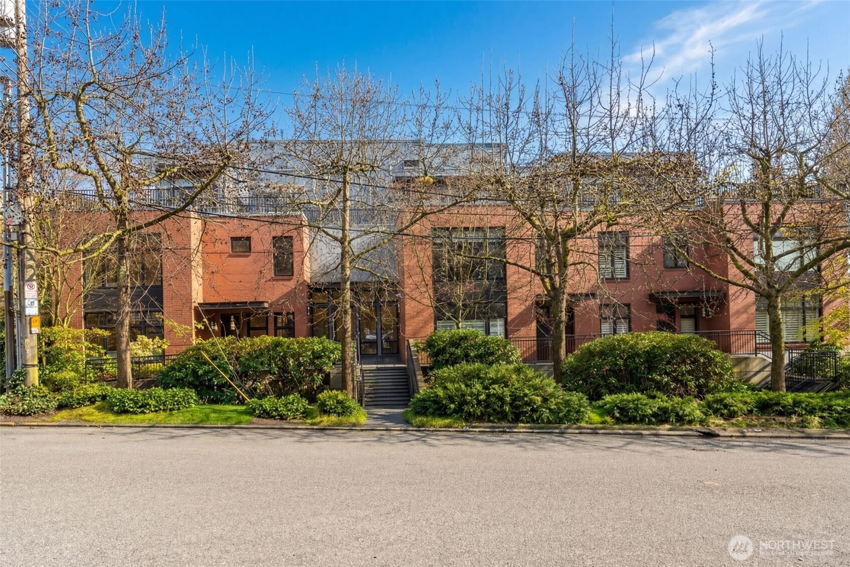 1 Ward Street #C, Seattle, WA 98109