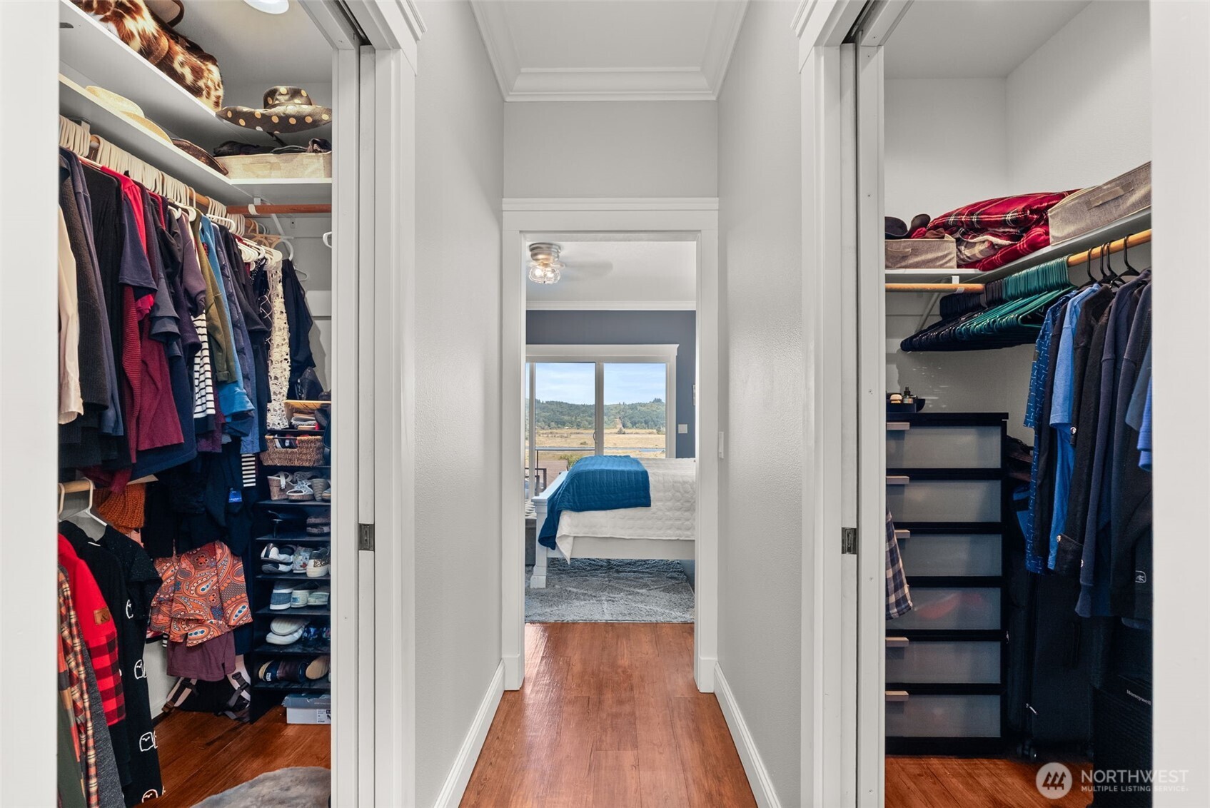 1480 Pacific Avenue , Raymond, WA 98577