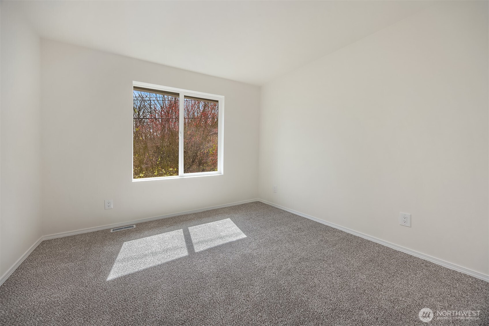 21507 42nd Avenue S #H1, SeaTac, WA 98198