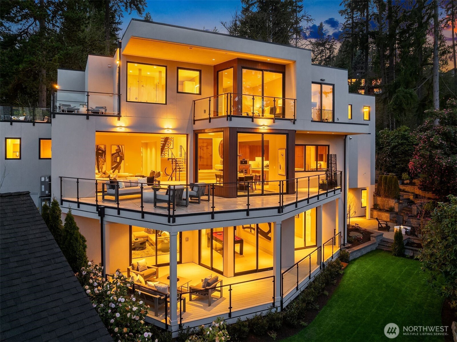 9630 SE 5th Street , Bellevue, WA 98004