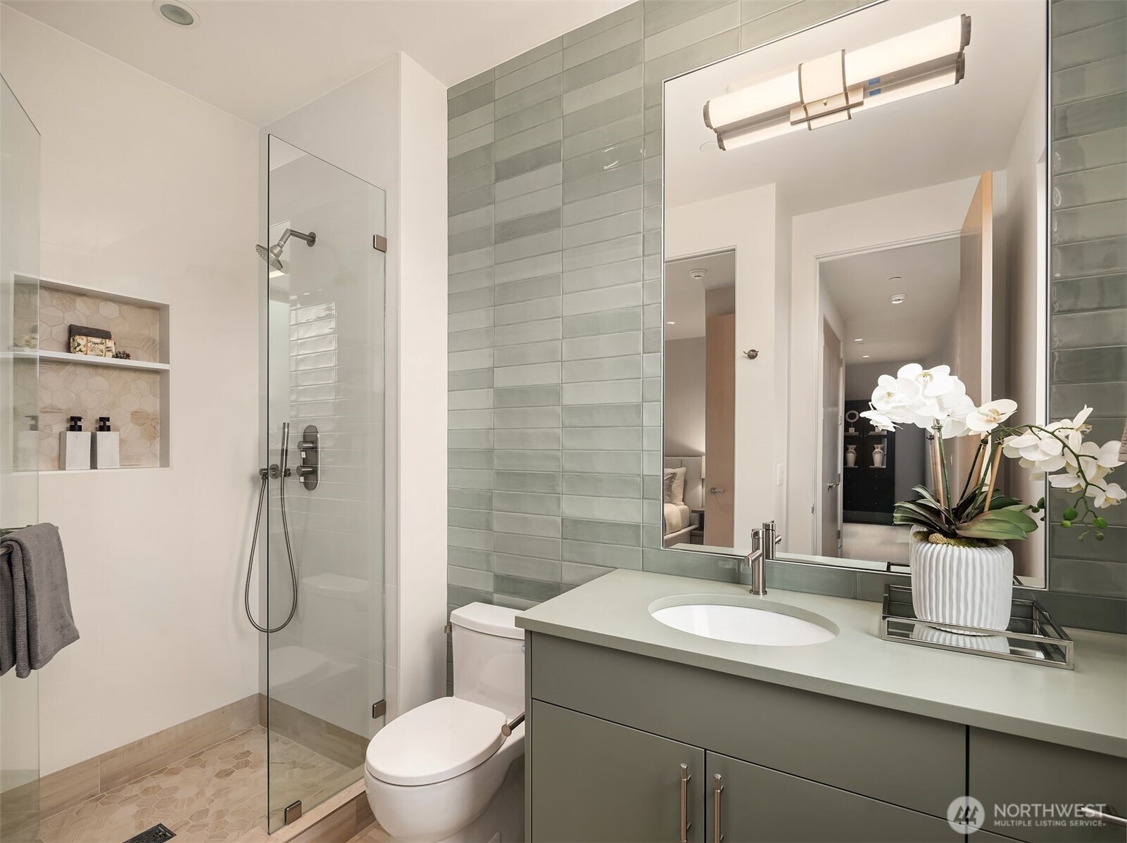 9630 SE 5th Street , Bellevue, WA 98004