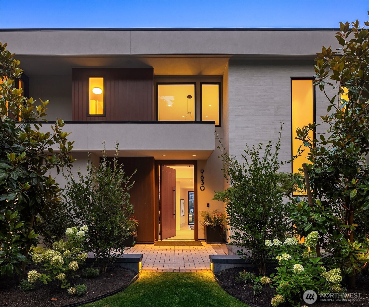 9630 SE 5th Street , Bellevue, WA 98004