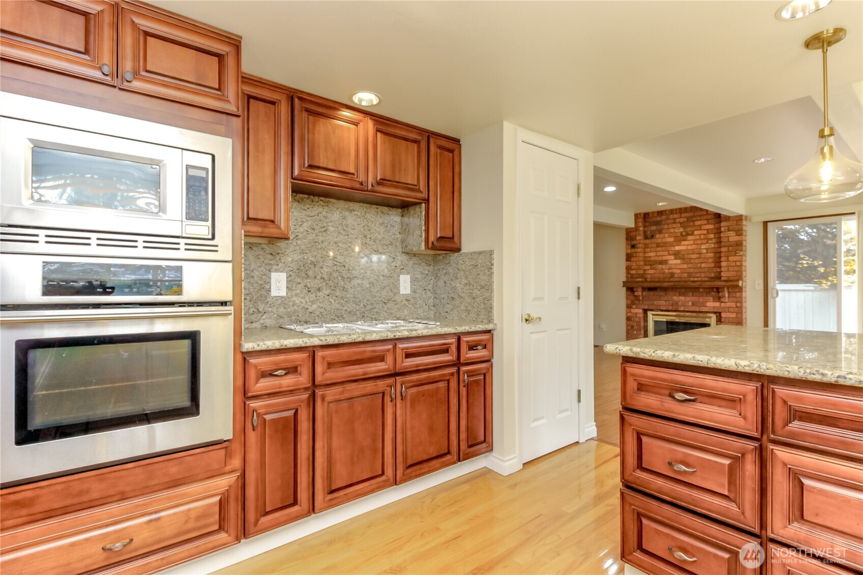 33615 7th Place SW, Federal Way, WA 98023