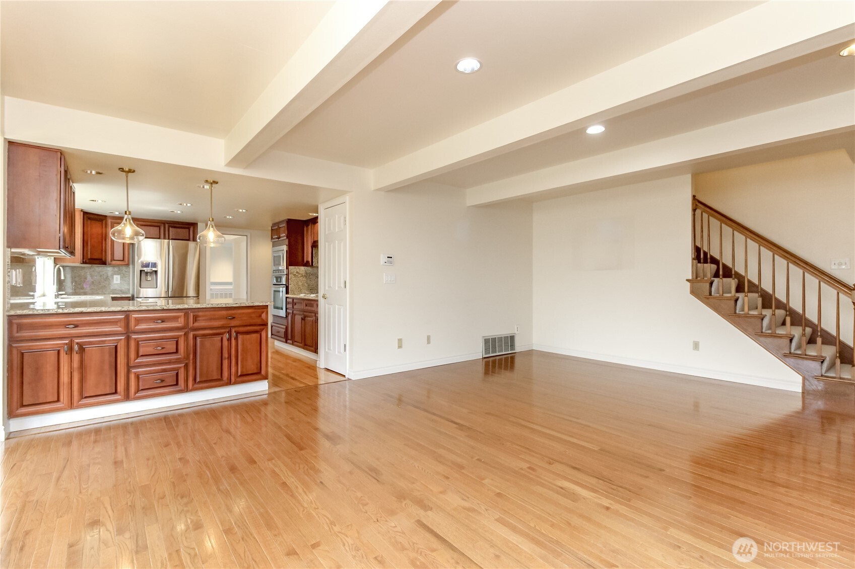 33615 7th Place SW, Federal Way, WA 98023