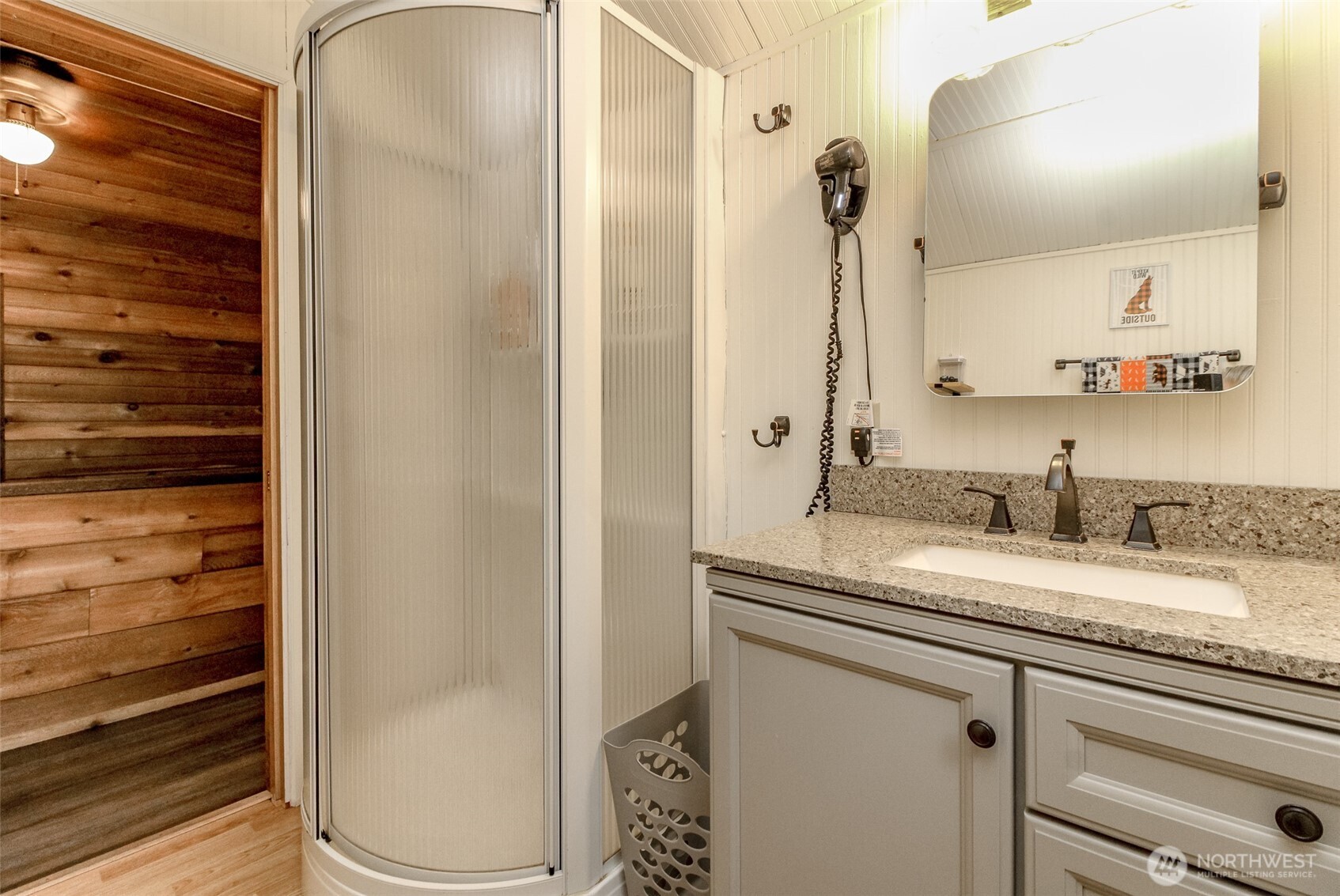 101 Mountain View Dr , Ashford, WA 98304